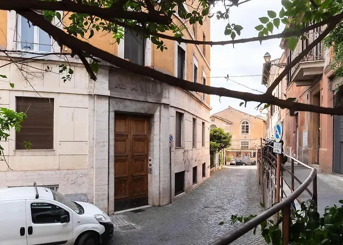 Apartment Loft Moderno E Silenzioso A Trastevere