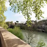 Loft Moderno E Silenzioso A Trastevere Rome